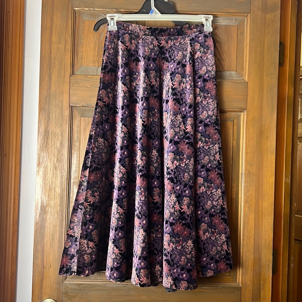 Campus casuals vintage floral maxi skirt size small